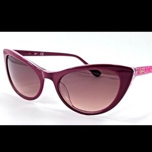 Chic Candies Cat-Eye Sunglasses in Purple NEW